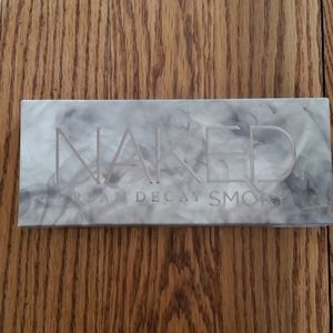 Urban Decay Smoky pallet